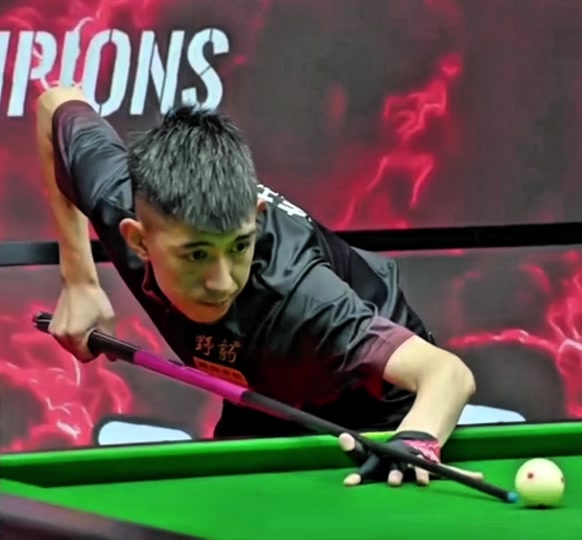 在对方防线 在对方防线